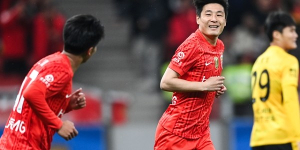 世界杯比赛直播平台-积分变为负2分！海港4-1获中超首胜 送西海岸2连败 武磊替补双响