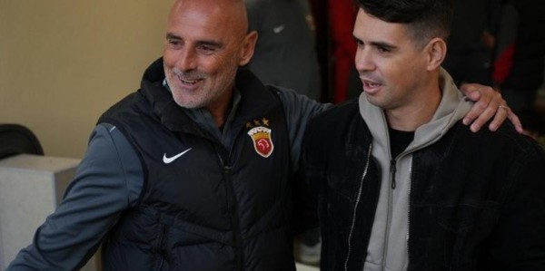 世界杯直播app官方入口-5-7 1-4！上海双雄被虐！申花不敌迪纳摩 拉唐破门 海港被打花了