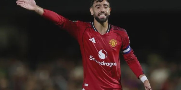 世界杯手机观看软件-多打1人反遭10人纽卡绝杀！曼联陷95年魔咒，卡帅神话一夜崩塌？