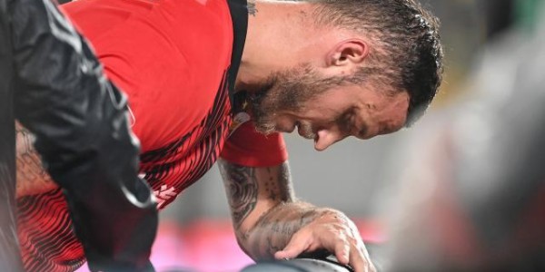 世界杯客户端安装包-让步？博洛尼亚300万欧报价阿瑙 谈判海港进入尾声