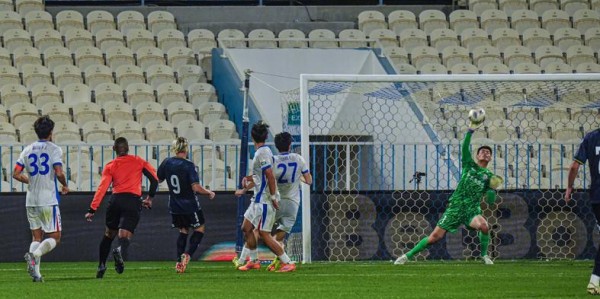 世界杯直播app官方入口-5-7 1-4！上海双雄被虐！申花不敌迪纳摩 拉唐破门 海港被打花了