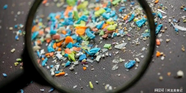 世界杯手机观看软件-10大“微塑料”日用品排名，矿泉水第5，茶包第3，看看谁排第一名