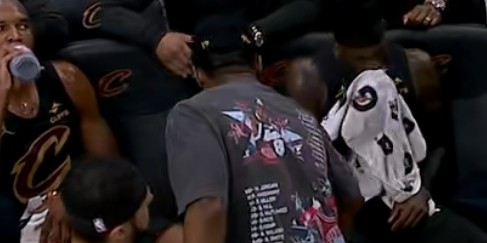 世界杯客户端安装包-有哈登无米球：骑士也能赢活塞？